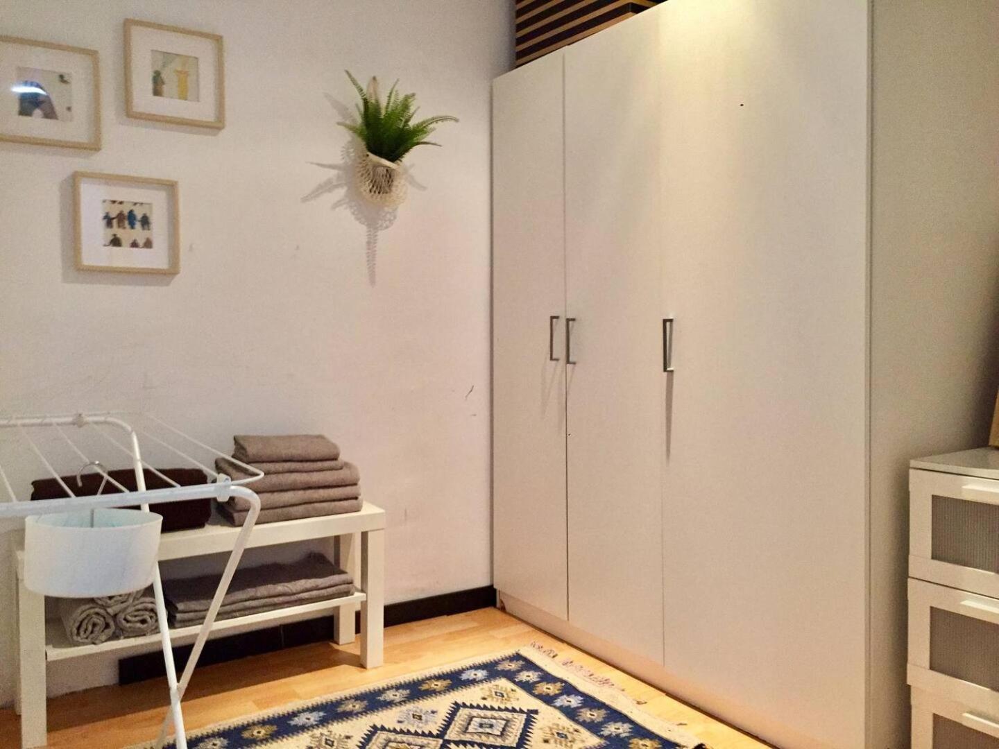 San Matias Urban Retreat With Balcony Appartement